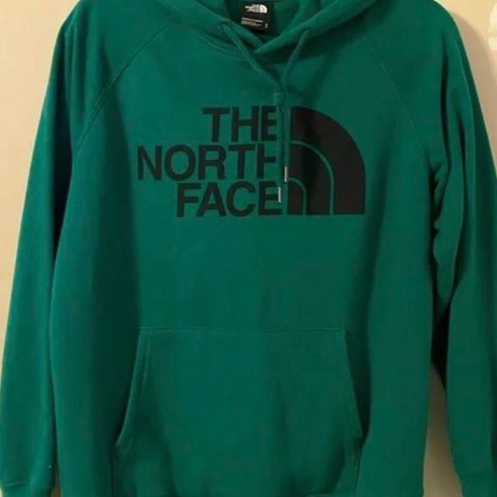 Green authentic NorthFace drawstring hoodie. SIZE m